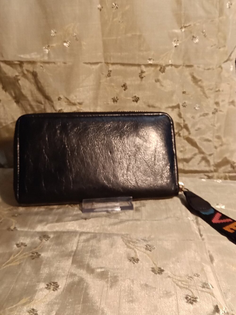 Tory Burch Black Glazed Leather Zip-Around Wallet Wristlet with "LOVE" Strap - Picture 3 of 10